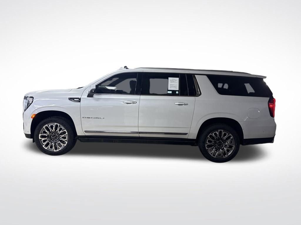 Certified 2024 GMC Yukon XL Denali Ultimate AWD/4WD image 2