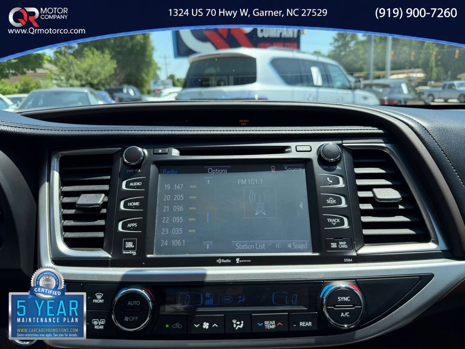 Used 2014 Toyota Highlander Limited Platinum FWD image 16