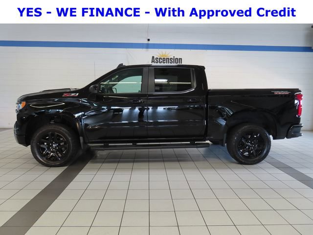 Used 2023 Chevrolet Silverado 1500 LT Trail Boss w/ Protection Package image 3
