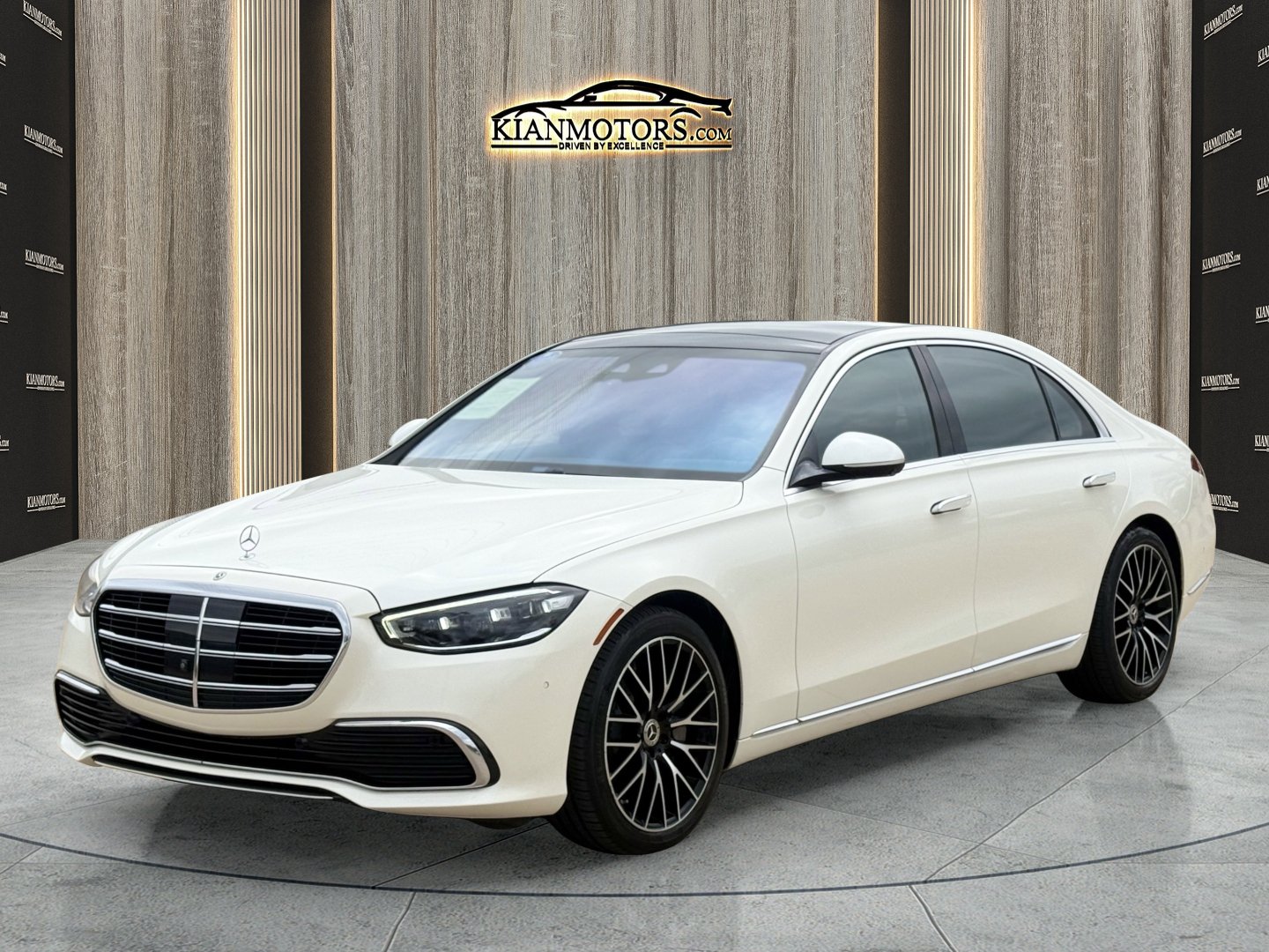 Used 2021 Mercedes-Benz S 580 4MATIC Sedan image 3