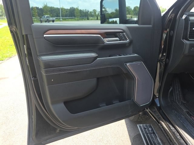 Used 2024 GMC Sierra 2500 Denali w/ Denali Reserve Package AWD/4WD image 23