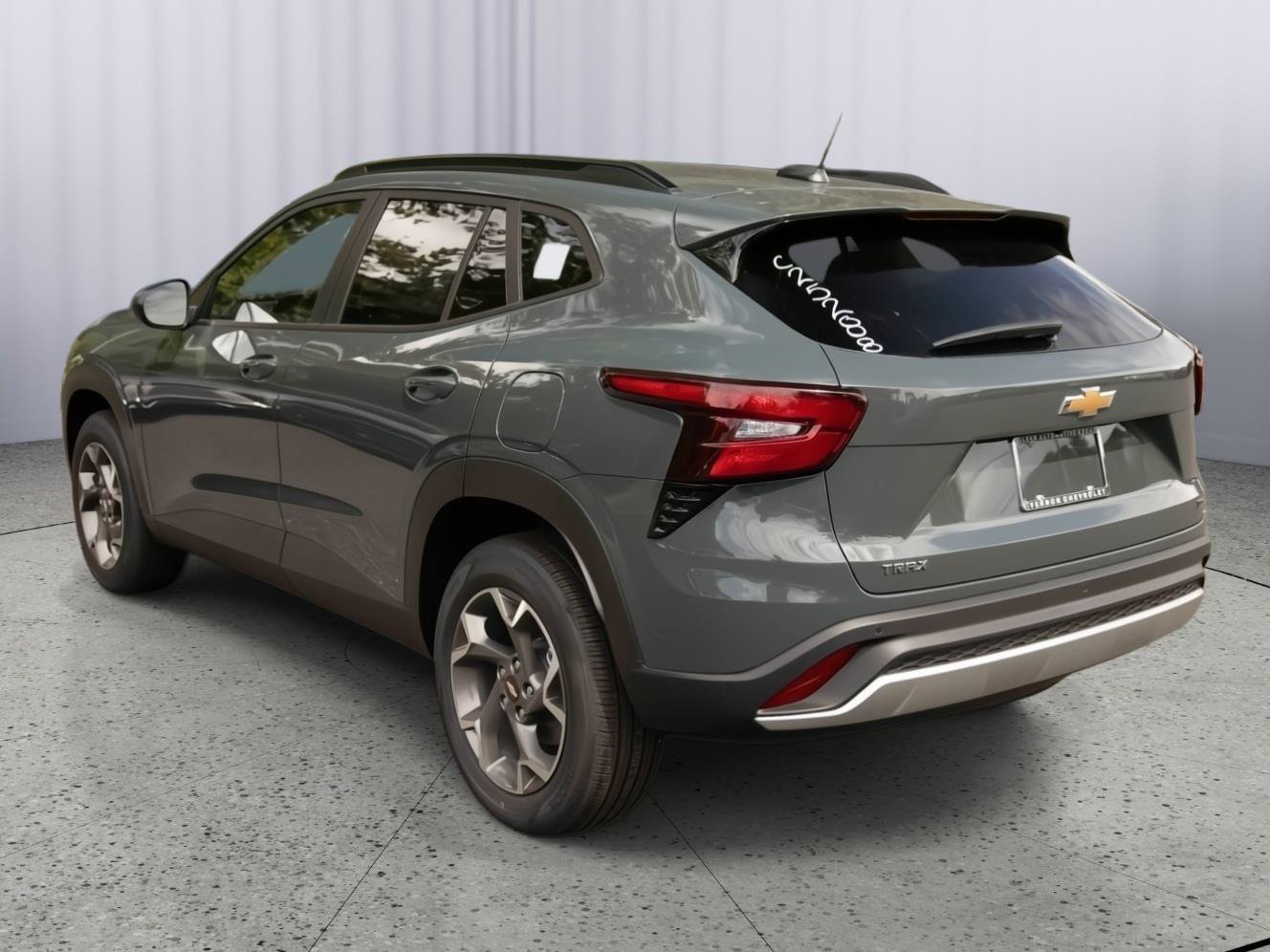 New 2026 Chevrolet Trax LS w/ LS Convenience Package FWD image 5