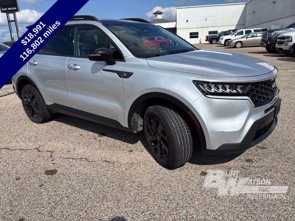 Used 2022 Kia Sorento S w/ Panoramic Sunroof Package AWD/4WD image 9