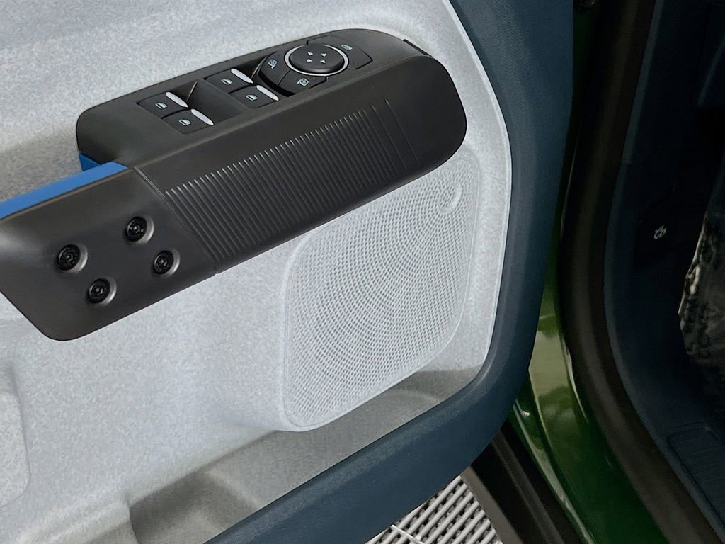 New 2025 Ford Maverick XLT w/ XLT Luxury Package image 13