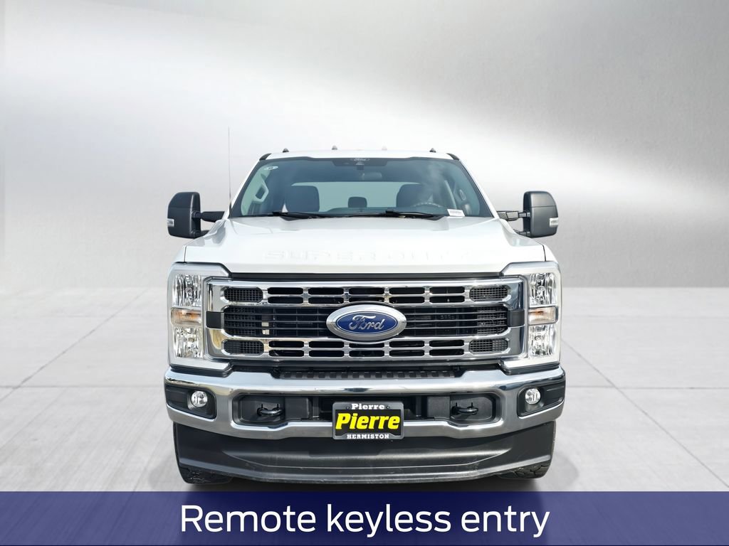 Used 2024 Ford F350 XLT w/ FX4 Off-Road Package AWD/4WD image 7
