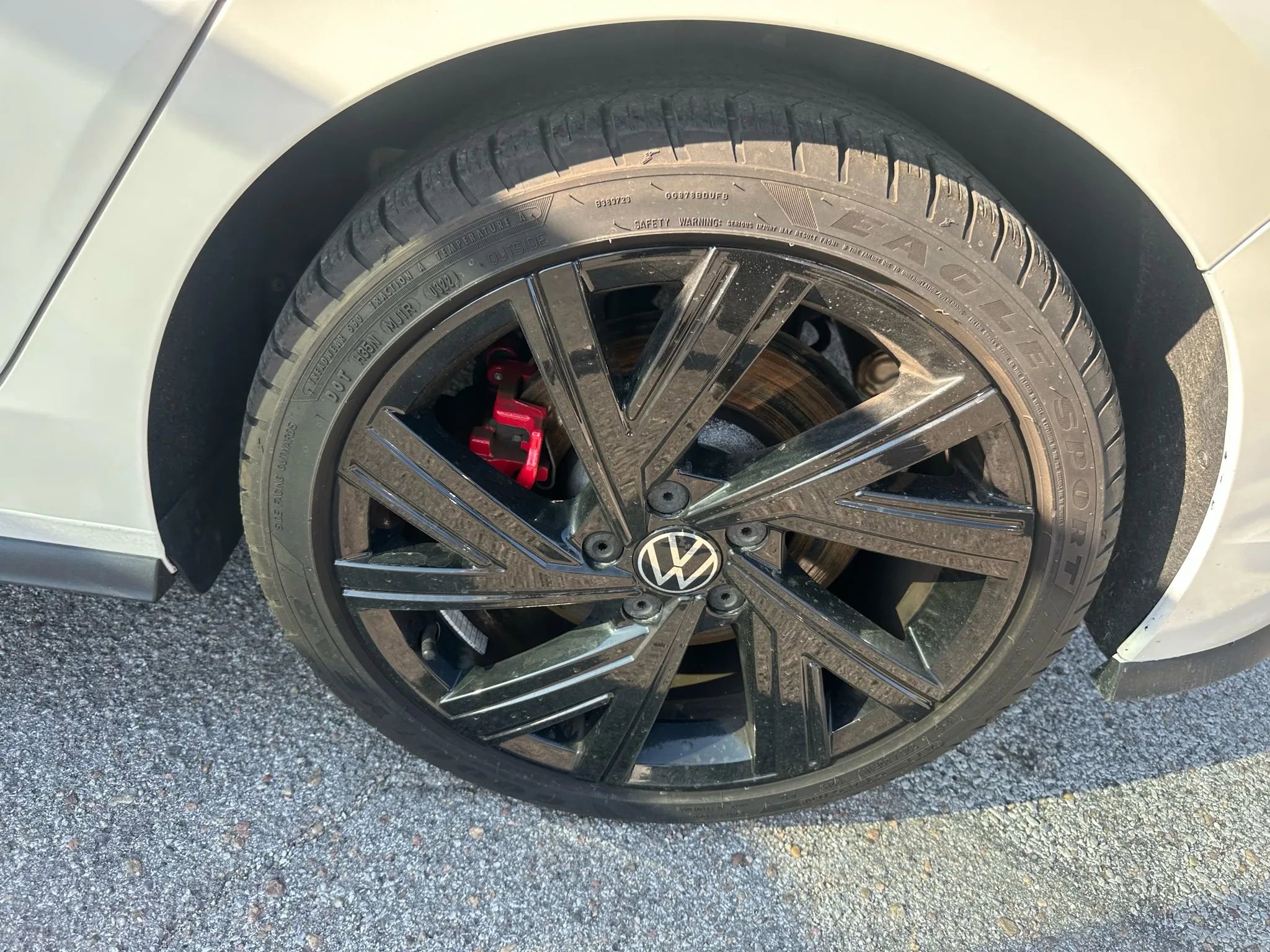 Used 2022 Volkswagen GTI SE image 30