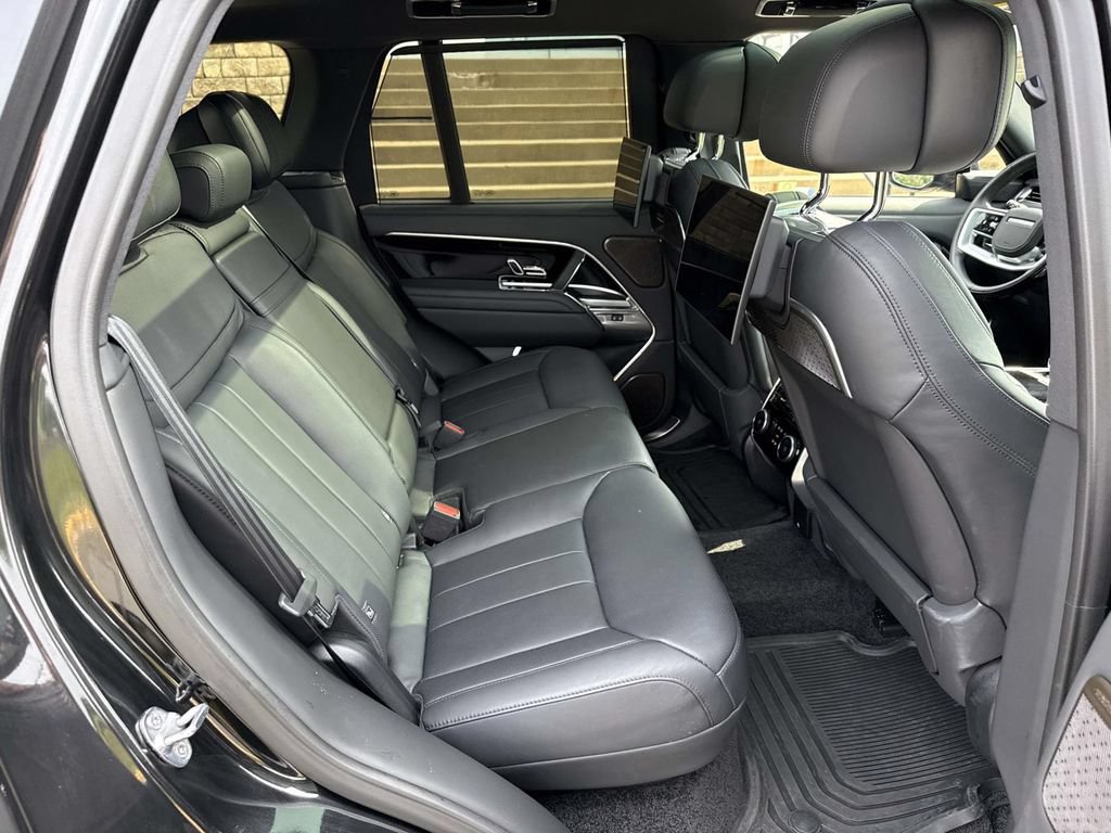 Used 2024 Land Rover Range Rover Autobiography AWD/4WD image 11