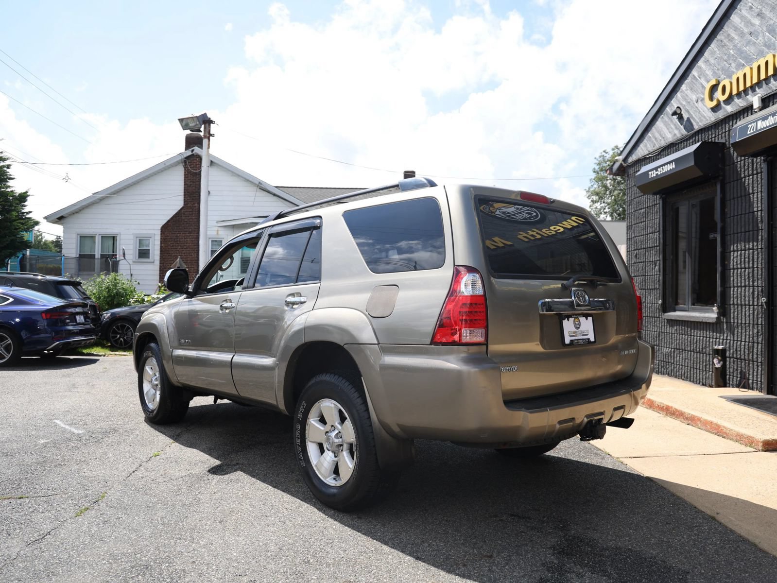 Used 2007 Toyota 4Runner SR5 AWD/4WD image 8