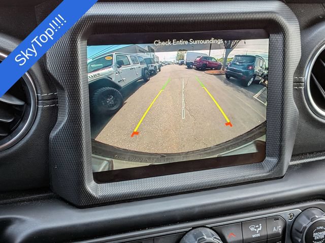 Certified 2022 Jeep Wrangler Unlimited Sahara w/ LED Lighting Group AWD/4WD image 23