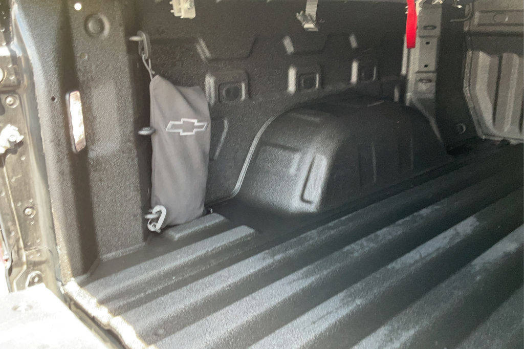 Certified 2024 Chevrolet Silverado 1500 LTZ w/ LTZ Premium Package AWD/4WD image 33