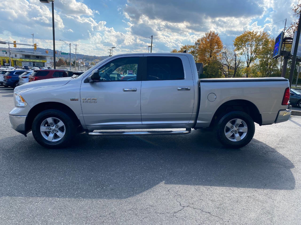 Used 2017 RAM 1500 Classic SLT w/ Trailer & Traction Group image 6