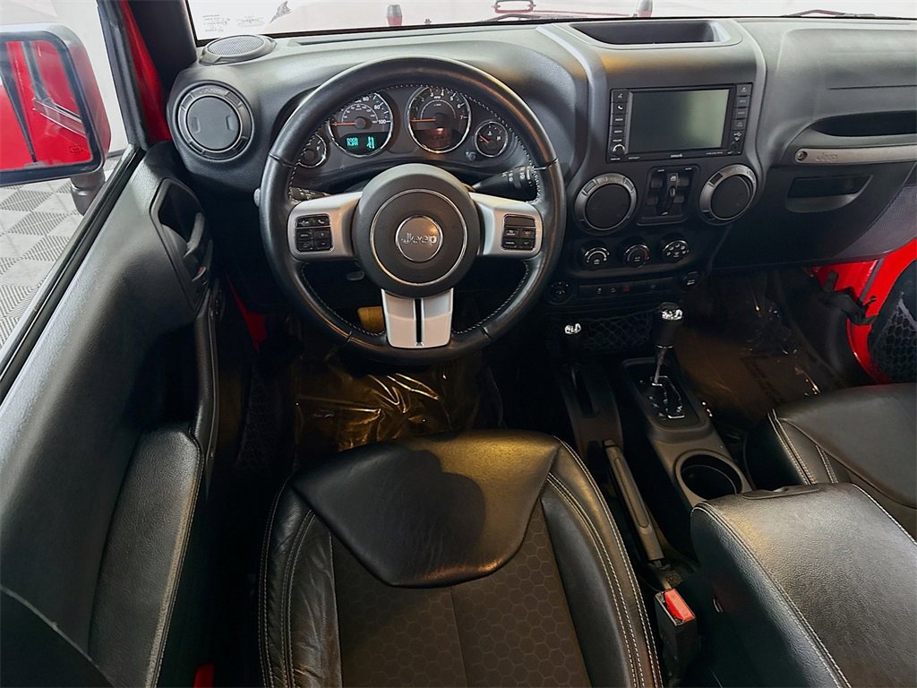 Used 2017 Jeep Wrangler Unlimited Freedom Edition image 3