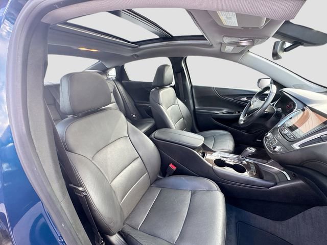 Used 2019 Chevrolet Malibu Premier w/ Sun and Wheel Package image 32