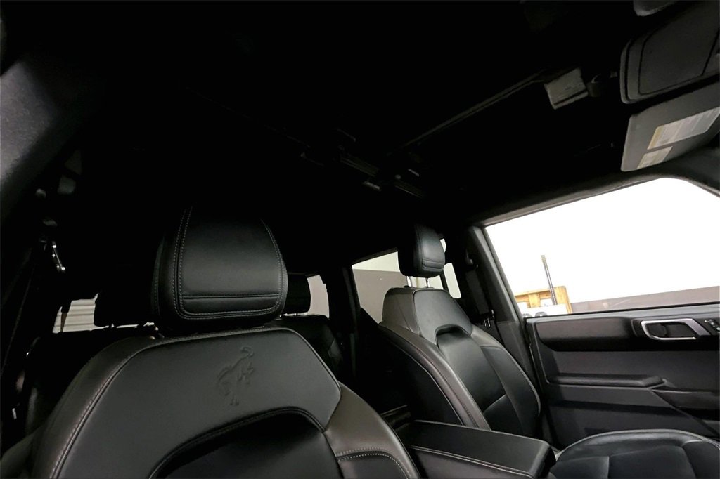 Used 2025 Ford Bronco Outer Banks image 11