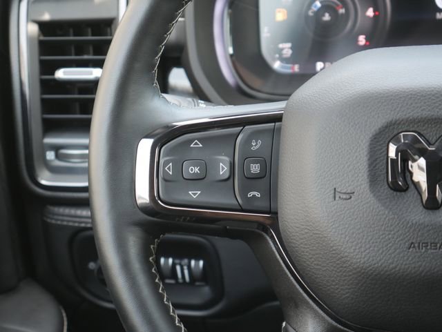 Used 2025 RAM 2500 Limited AWD/4WD image 21