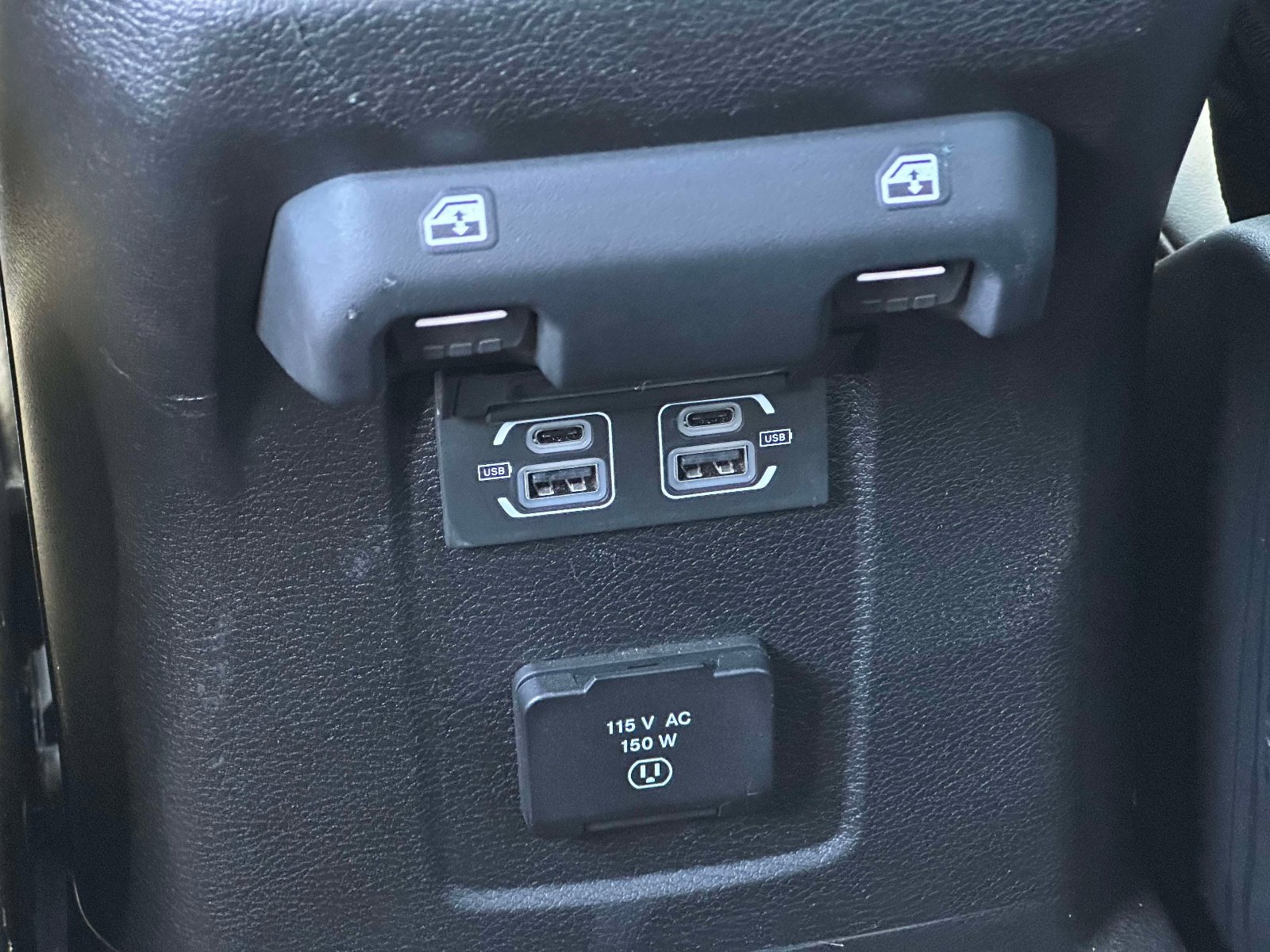 Used 2024 Jeep Wrangler High Altitude AWD/4WD image 12