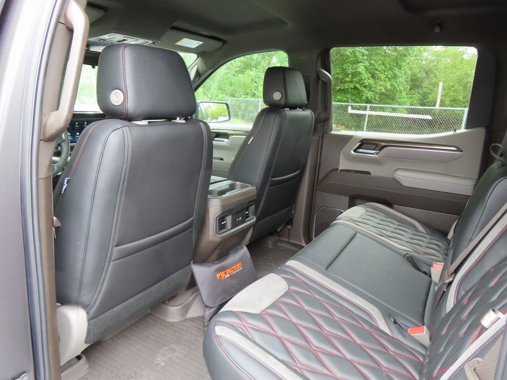 New 2025 Chevrolet Silverado 1500 LT Trail Boss w/ Convenience Package II image 29