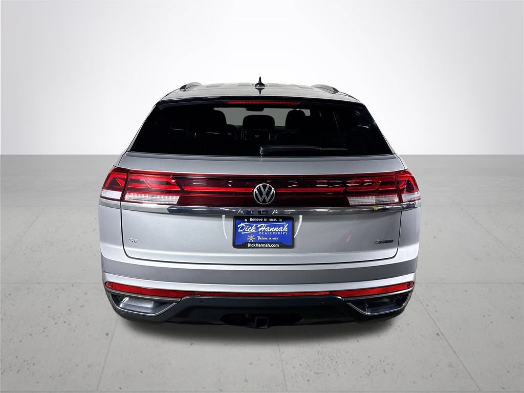 Certified 2025 Volkswagen Atlas Cross Sport SE AWD/4WD image 8