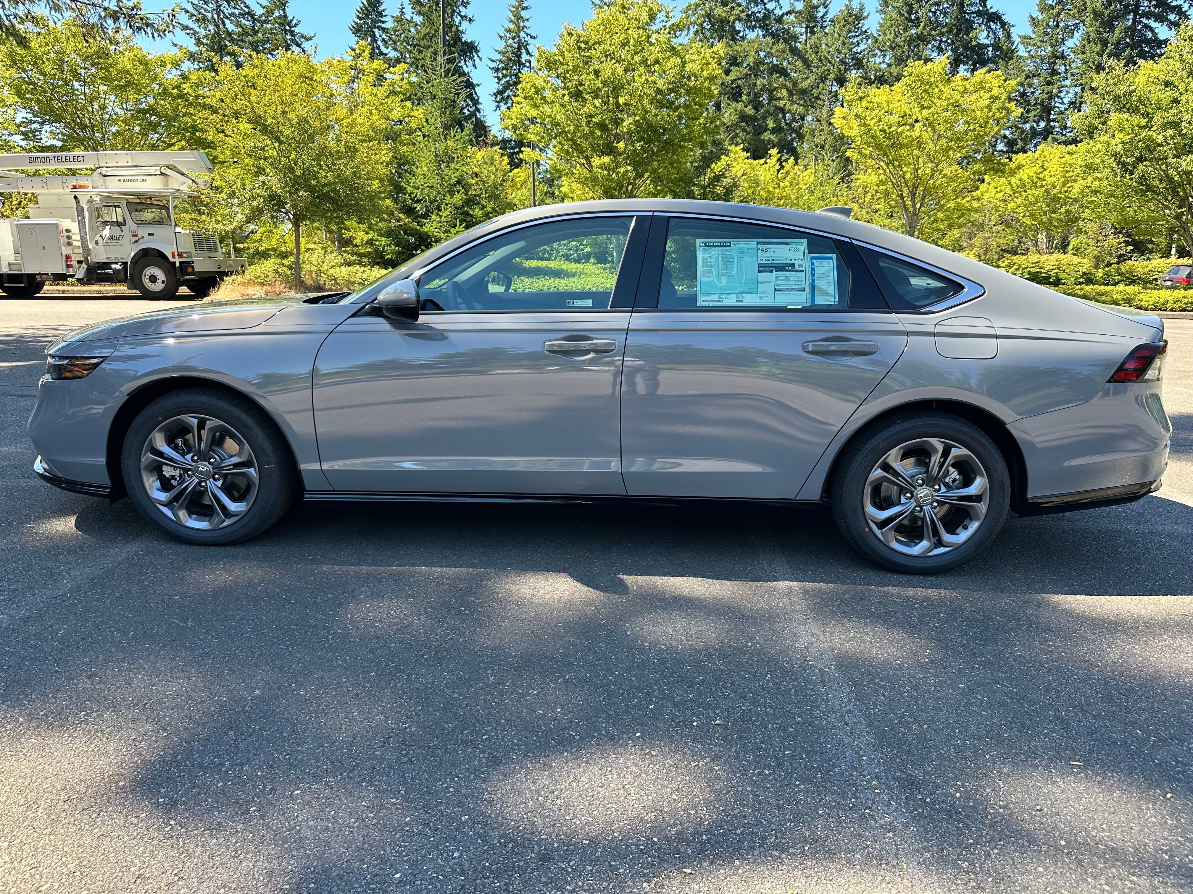 New 2025 Honda Accord EX-L image 4