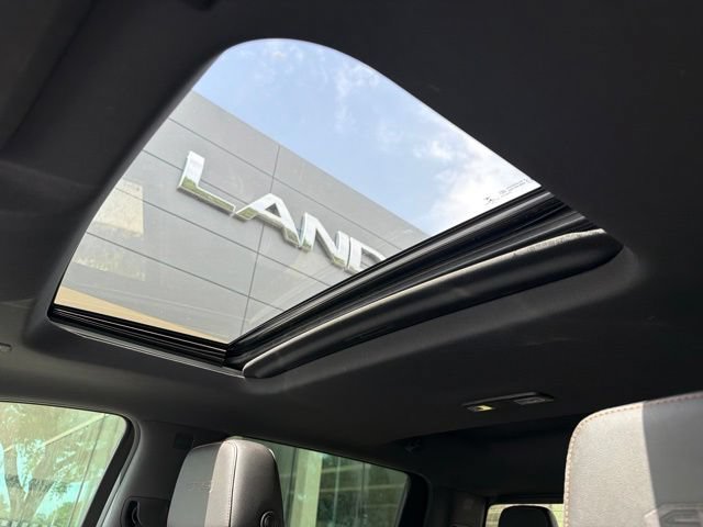 Used 2019 GMC Sierra 1500 AT4 w/ AT4 Premium Package AWD/4WD image 11