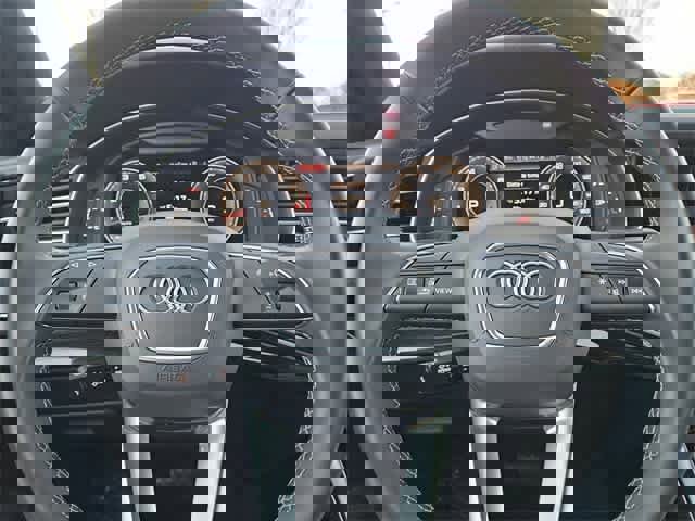 Used 2025 Audi Q8 Premium w/ Convenience Package image 23