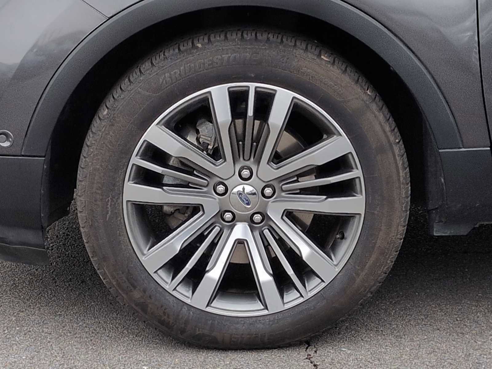 Used 2017 Ford Explorer Platinum image 14