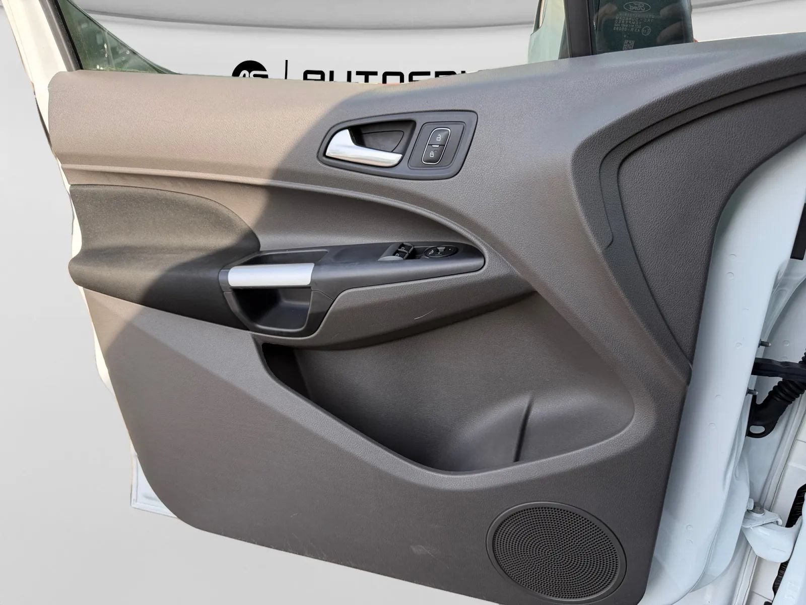 Used 2020 Ford Transit Connect XLT FWD image 13