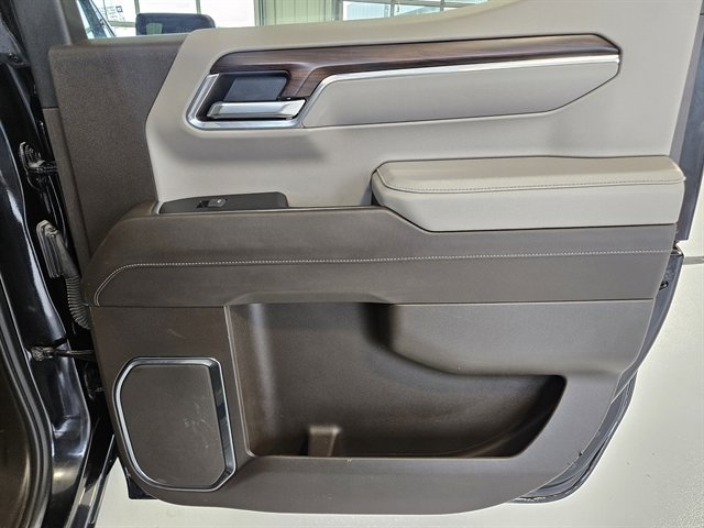 Used 2024 GMC Sierra 1500 SLT image 16