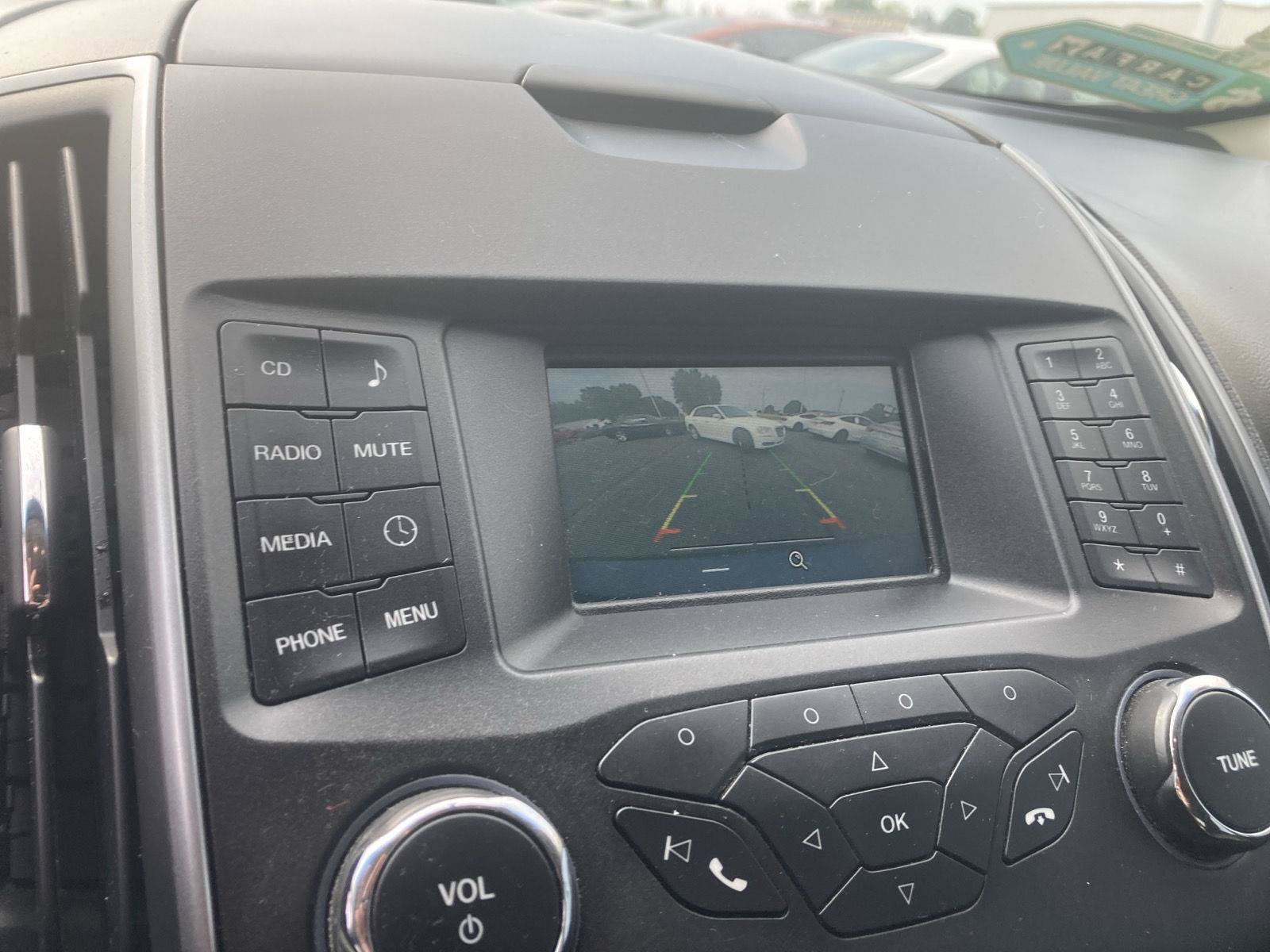 Used 2017 Ford Edge SE FWD image 14