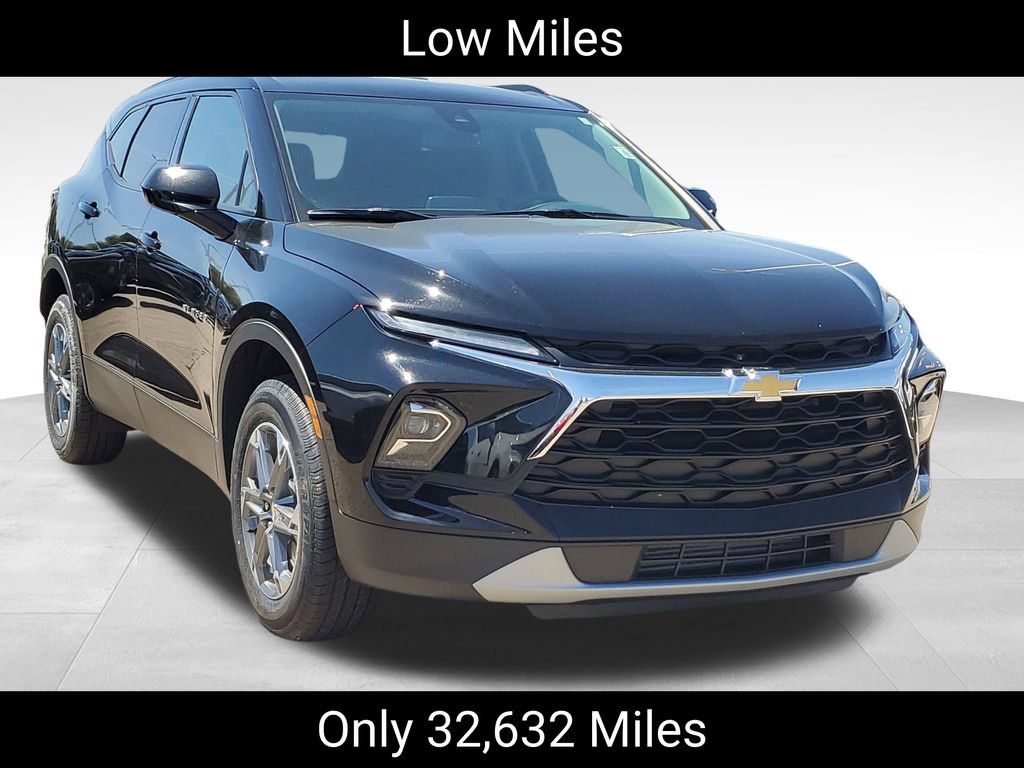 Used 2023 Chevrolet Blazer LT w/ Convenience Package AWD/4WD image 2