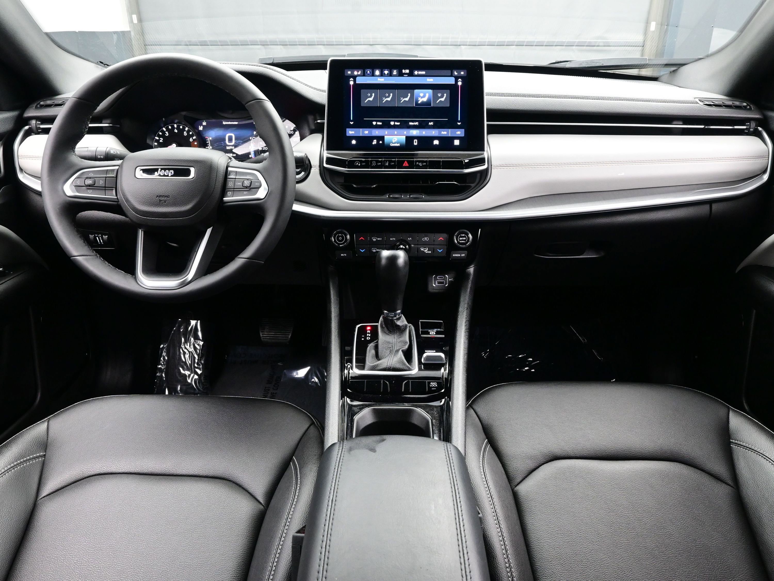 Used 2025 Jeep Compass Limited image 17