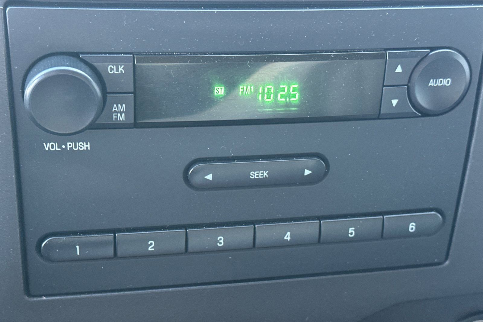 Used 2019 Ford E-350 and Econoline 350 Super Duty w/ Power Windows & Locks Group image 17