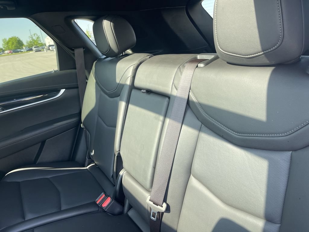 Used 2024 Cadillac XT5 Premium Luxury AWD/4WD image 39