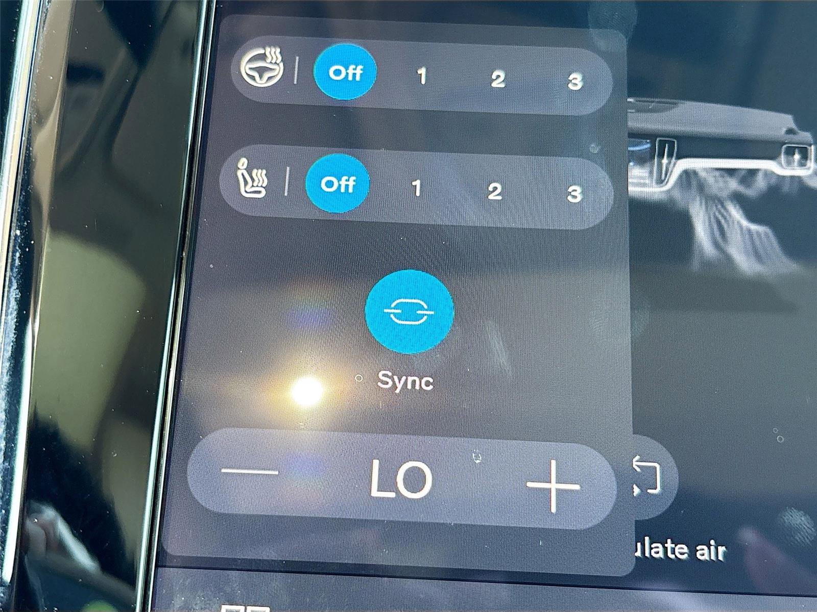 Used 2025 Volvo V60 B5 Cross Country Plus image 20