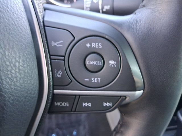 Used 2022 Toyota Camry XLE w/ Cold Weather Package FWD image 20