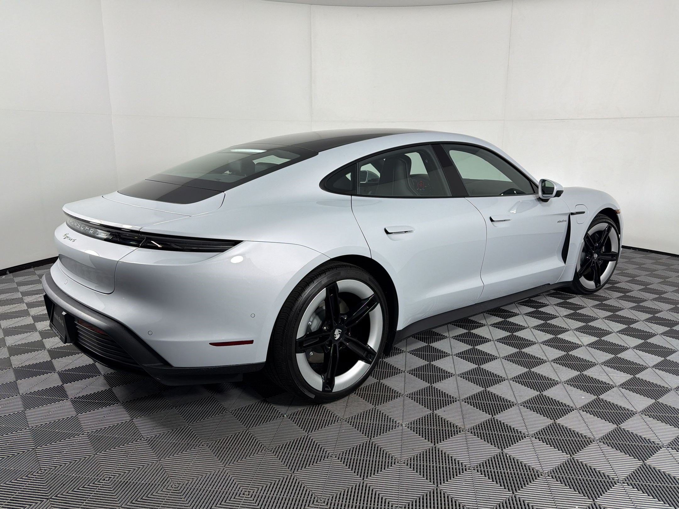 New 2026 Porsche Taycan AWD/4WD image 9