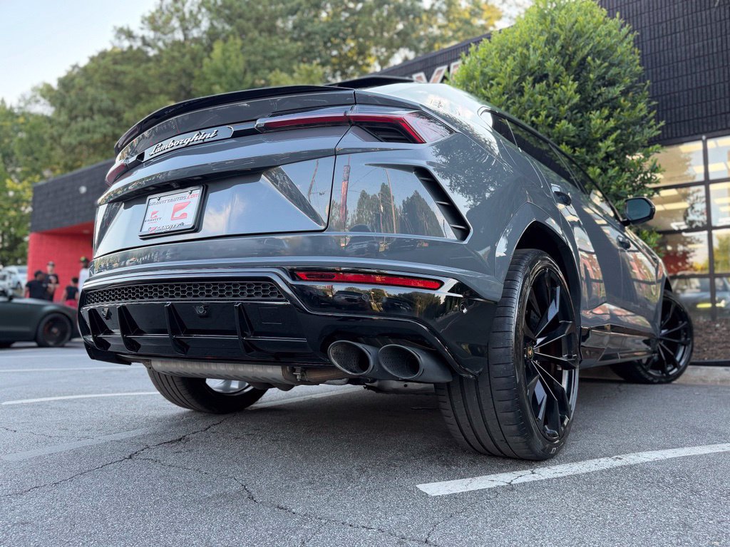 Used 2022 Lamborghini Urus AWD/4WD image 13