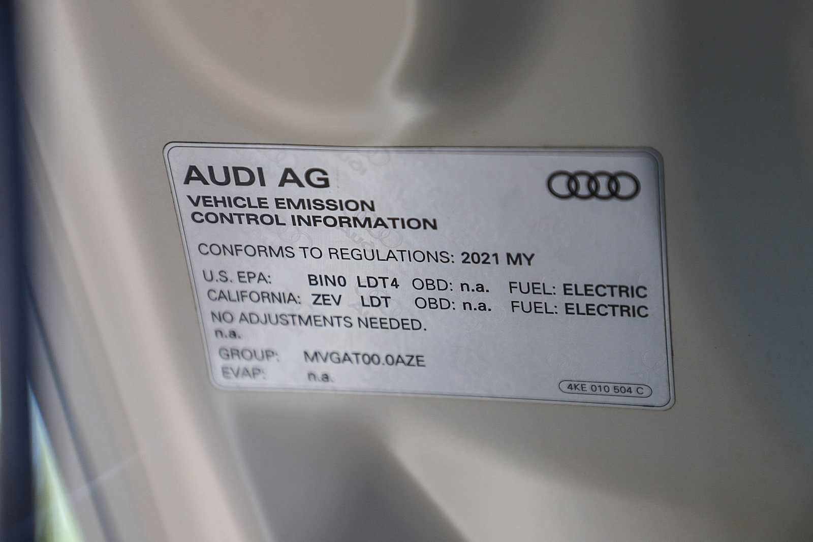 Used 2021 Audi e-tron Premium w/ Convenience Plus Package AWD/4WD image 26