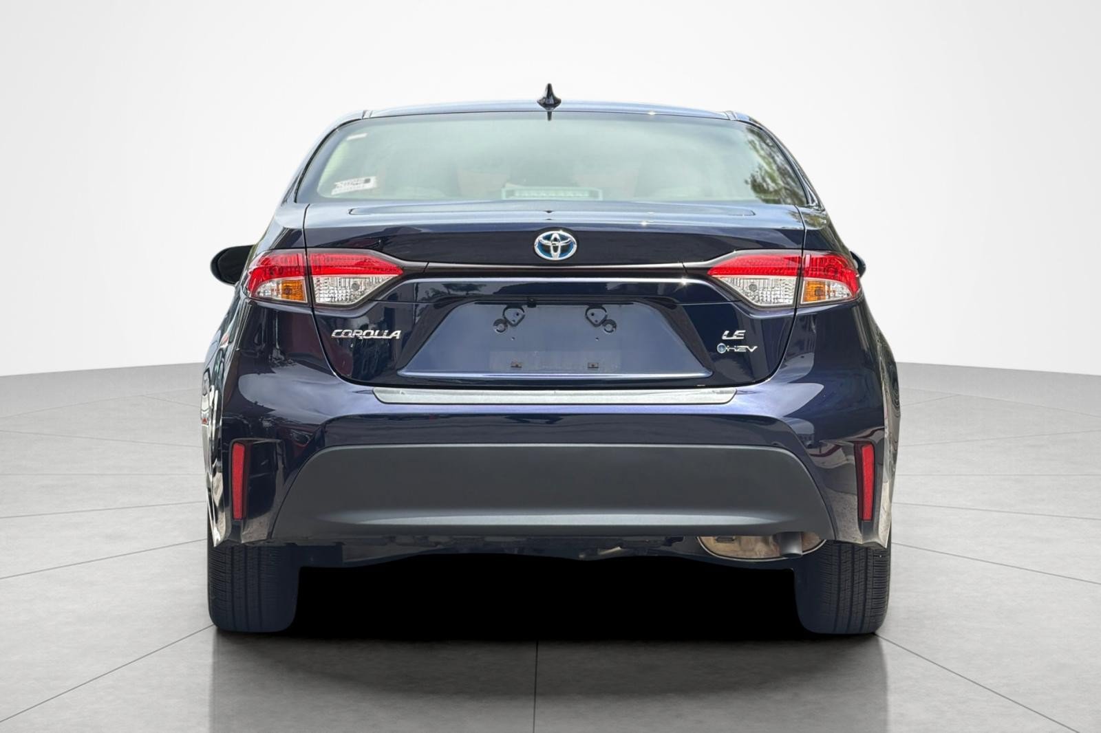 Used 2025 Toyota Corolla LE FWD image 4