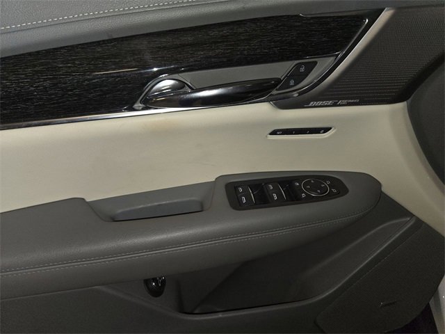 Used 2020 Cadillac XT6 Premium Luxury image 13