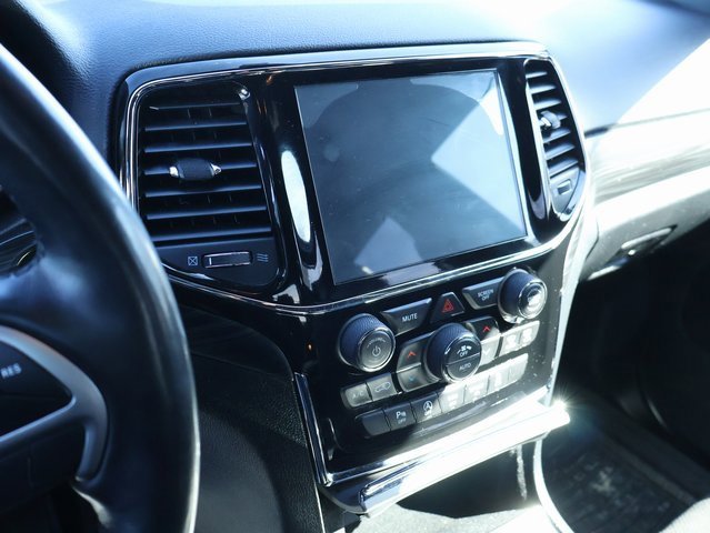 Used 2020 Jeep Grand Cherokee Altitude image 19