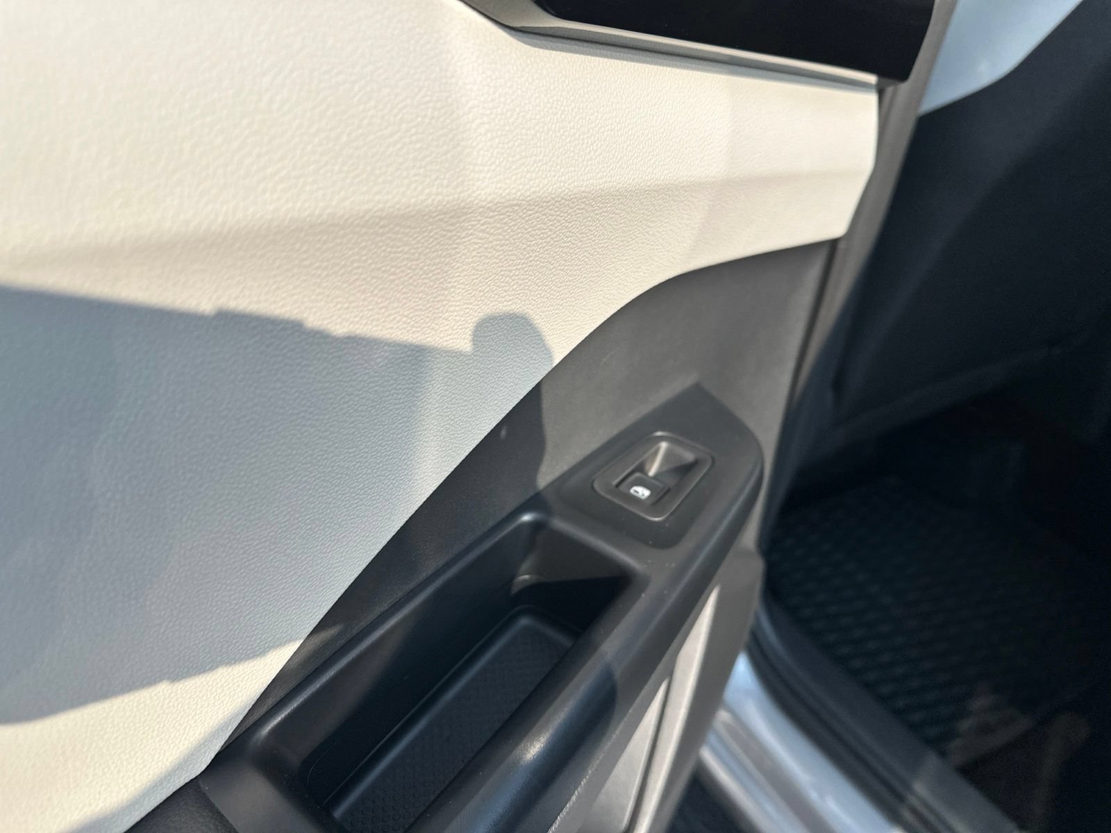 Certified 2025 Volkswagen Taos S AWD/4WD image 25