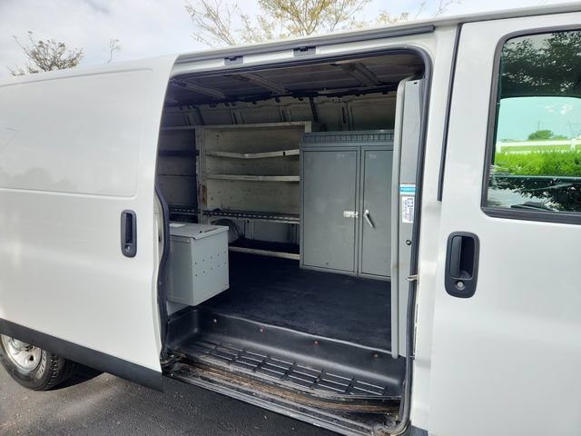 Used 2013 Chevrolet Express 3500 Extended RWD image 23
