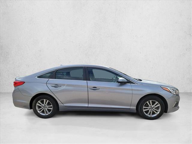 Used 2017 Hyundai Sonata SE FWD image 4