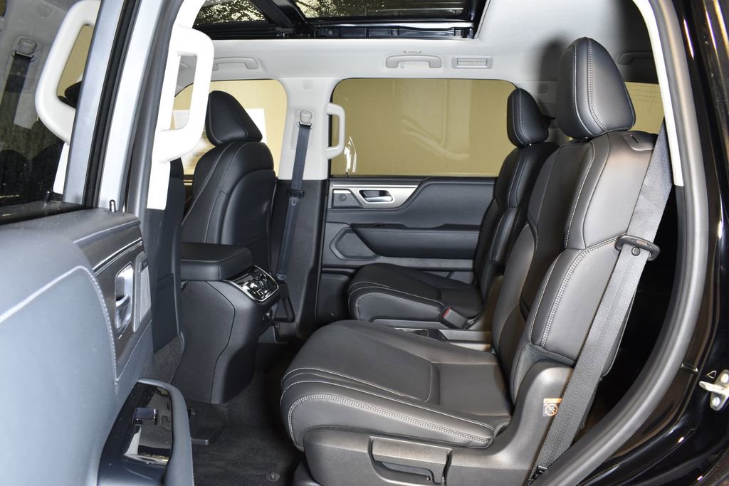 New 2026 INFINITI QX80 Pure w/ Cargo Package image 30