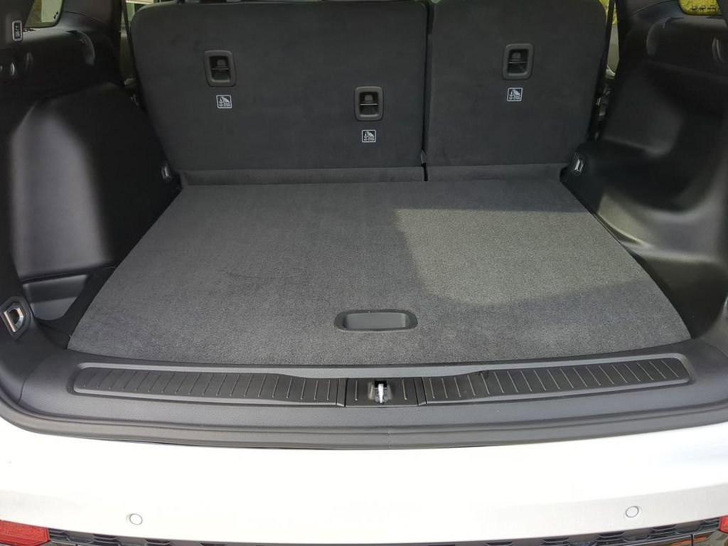 New 2025 Jeep Grand Cherokee Limited w/ Trailer Tow Package image 22