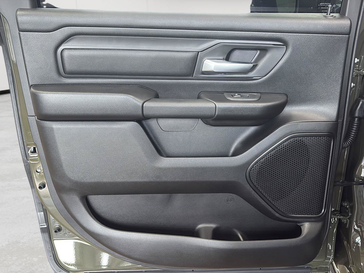 New 2026 RAM 1500 Express AWD/4WD image 31