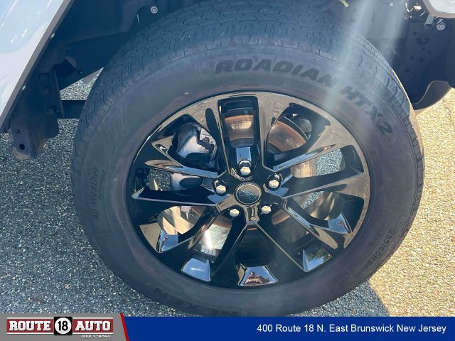 Used 2024 Jeep Wrangler Unlimited Sahara AWD/4WD image 6