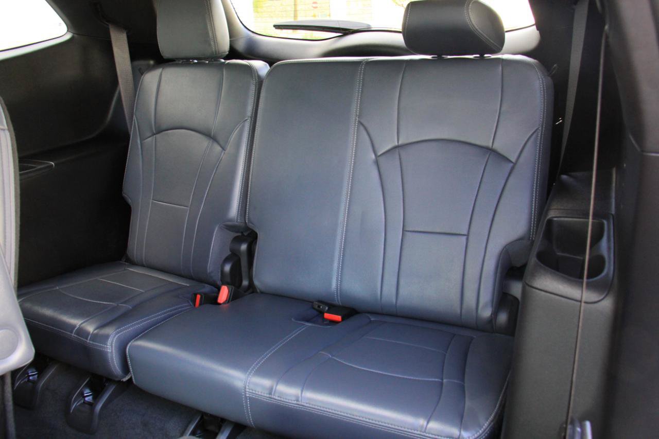 Used 2024 Buick Enclave Essence FWD image 26