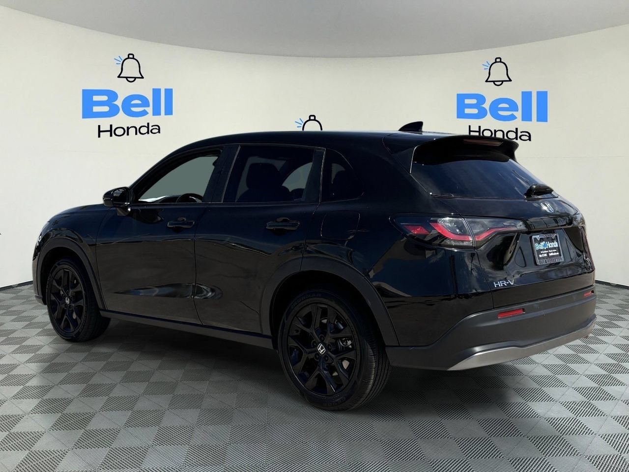 Certified 2025 Honda HR-V Sport image 3